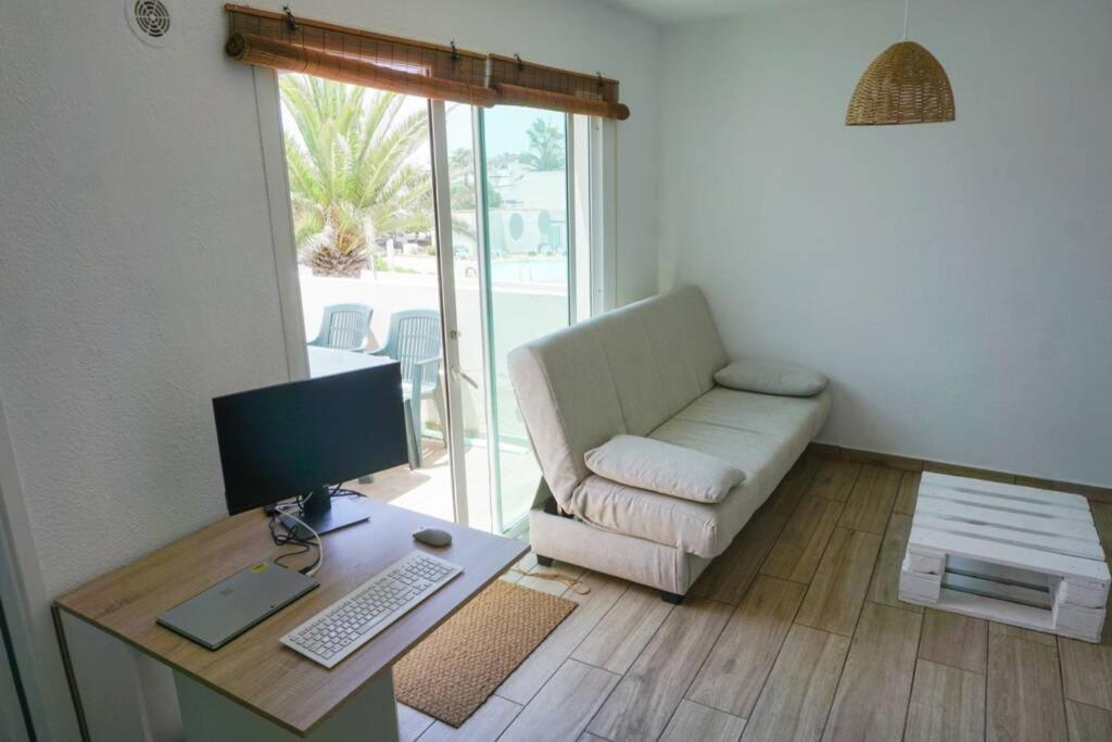 Apartamento Recien Reformado En Centro A Tres Minutos De La Playa Lägenhet Corralejo Exteriör bild